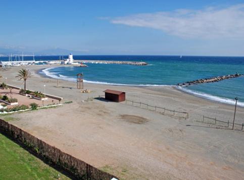 3 Bedrooms With Pool & Parking, Close To Sea And Gibraltar Manilva Exterior photo