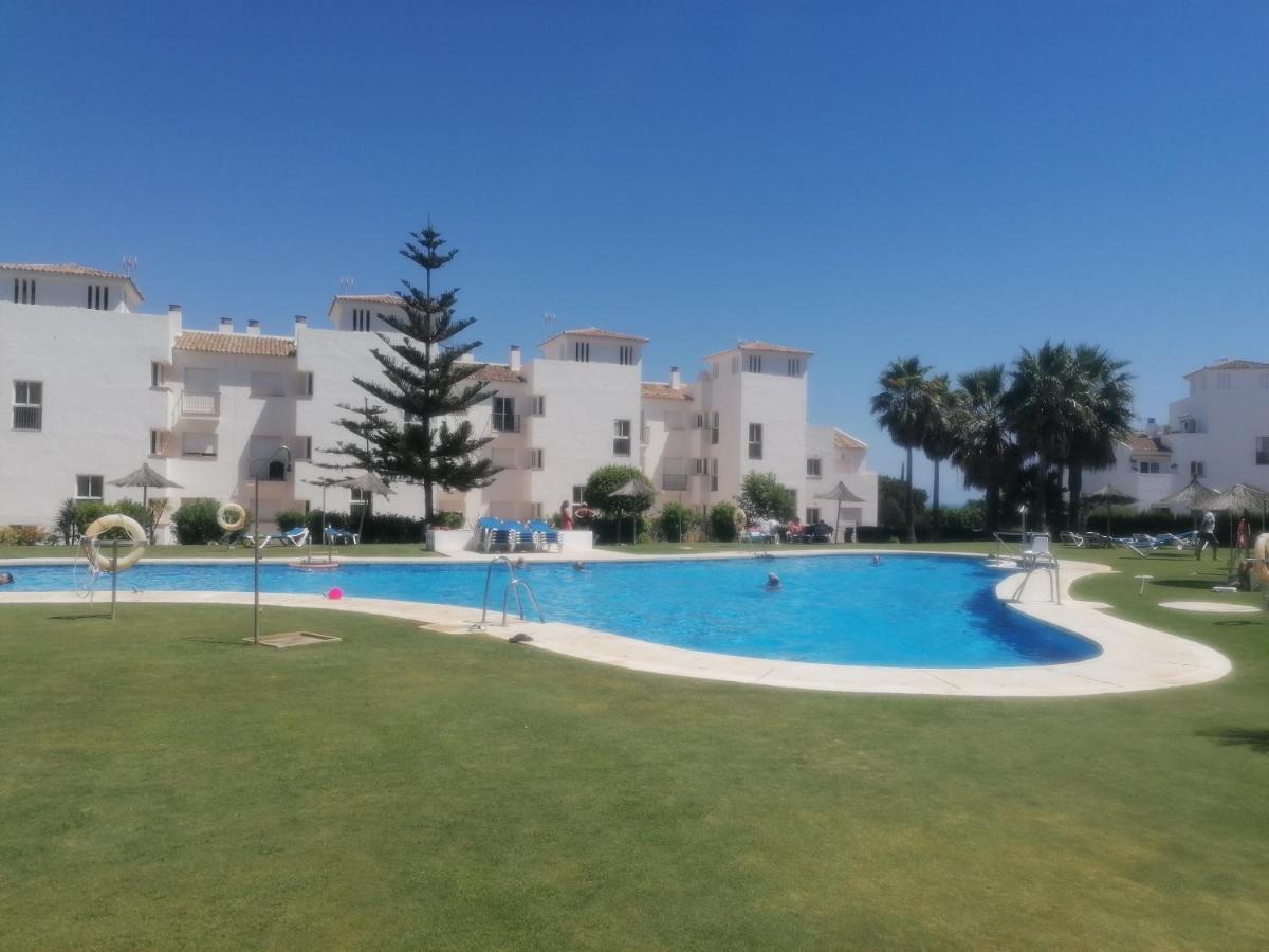 3 Bedrooms With Pool & Parking, Close To Sea And Gibraltar Manilva Exterior photo